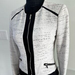 Chic Monochrome Women's Blazer